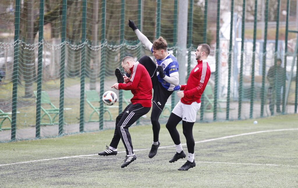 Porażka w ostatnim test-meczu. Jeziorak – Start 1:3 (0:2)