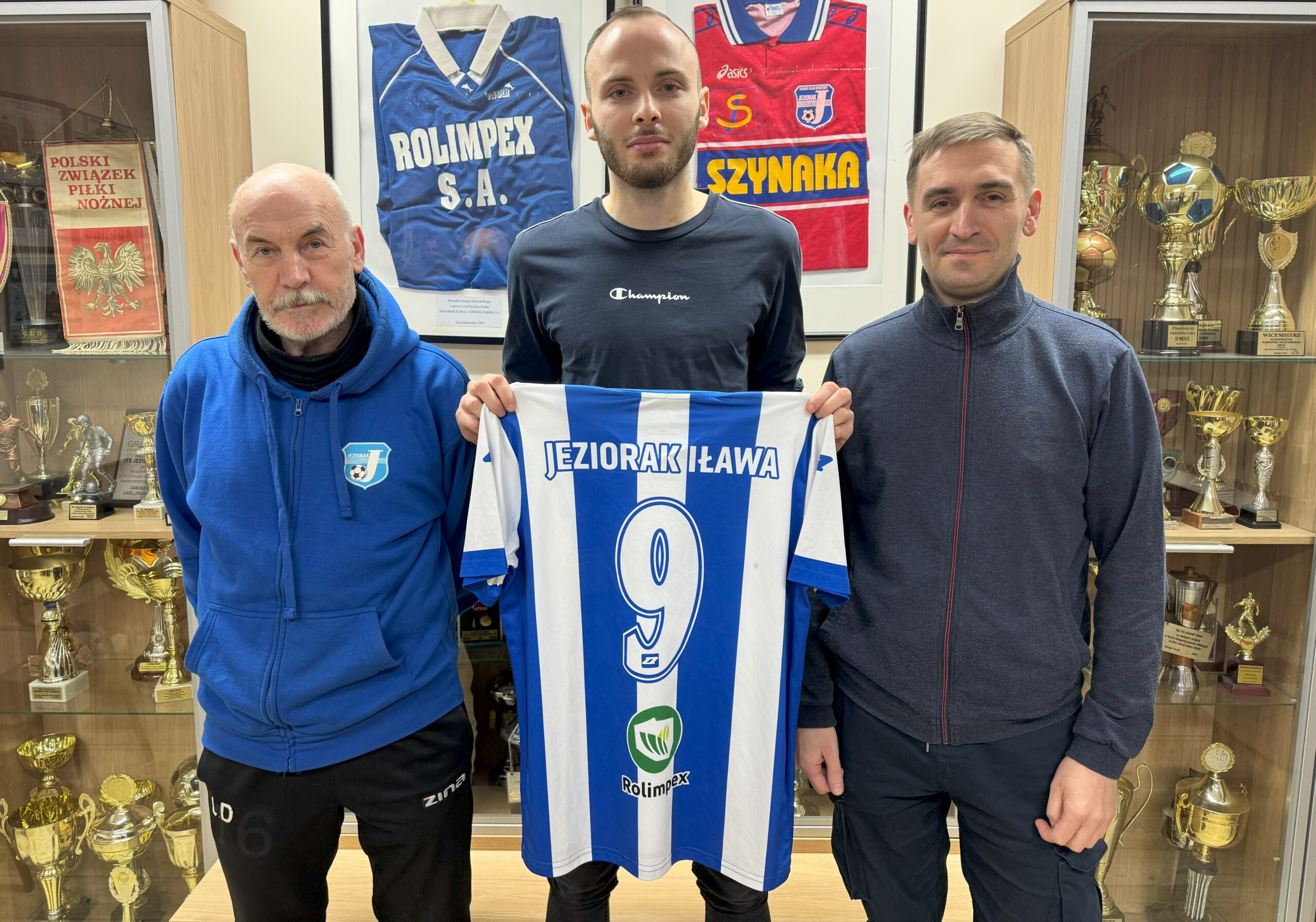 Piotr Rykaczewski napastnikiem Jezioraka