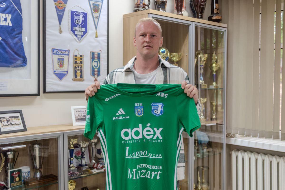 Damian Kościński dołącza do Jezioraka Iława