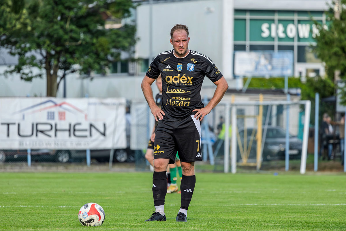 „Tu się urodziłem, wychowałem i wracam, by grać dla Jezioraka” – wywiad z Hubertem Otrębą
